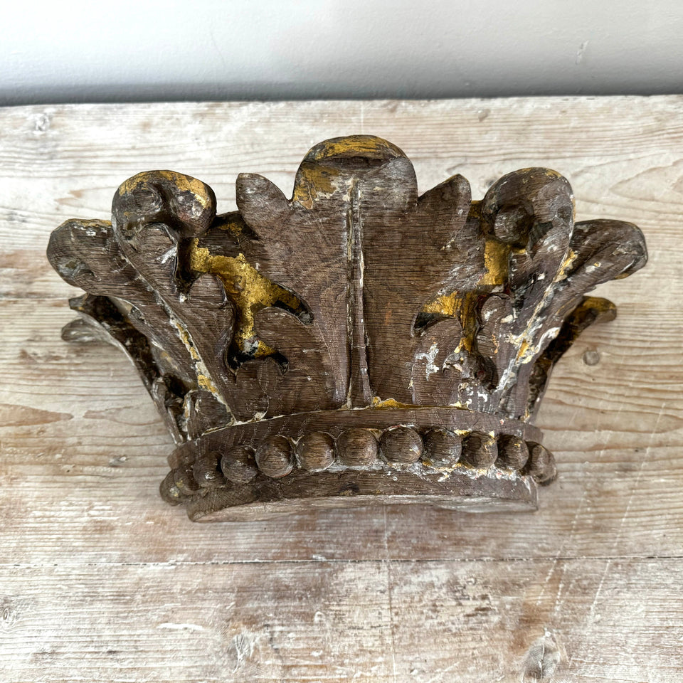 18thC Carved Crown