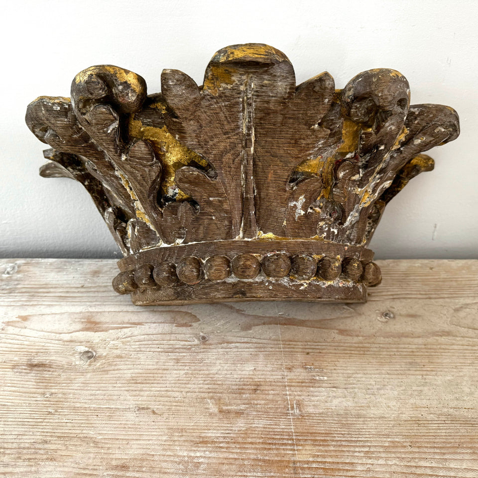 18thC Carved Crown