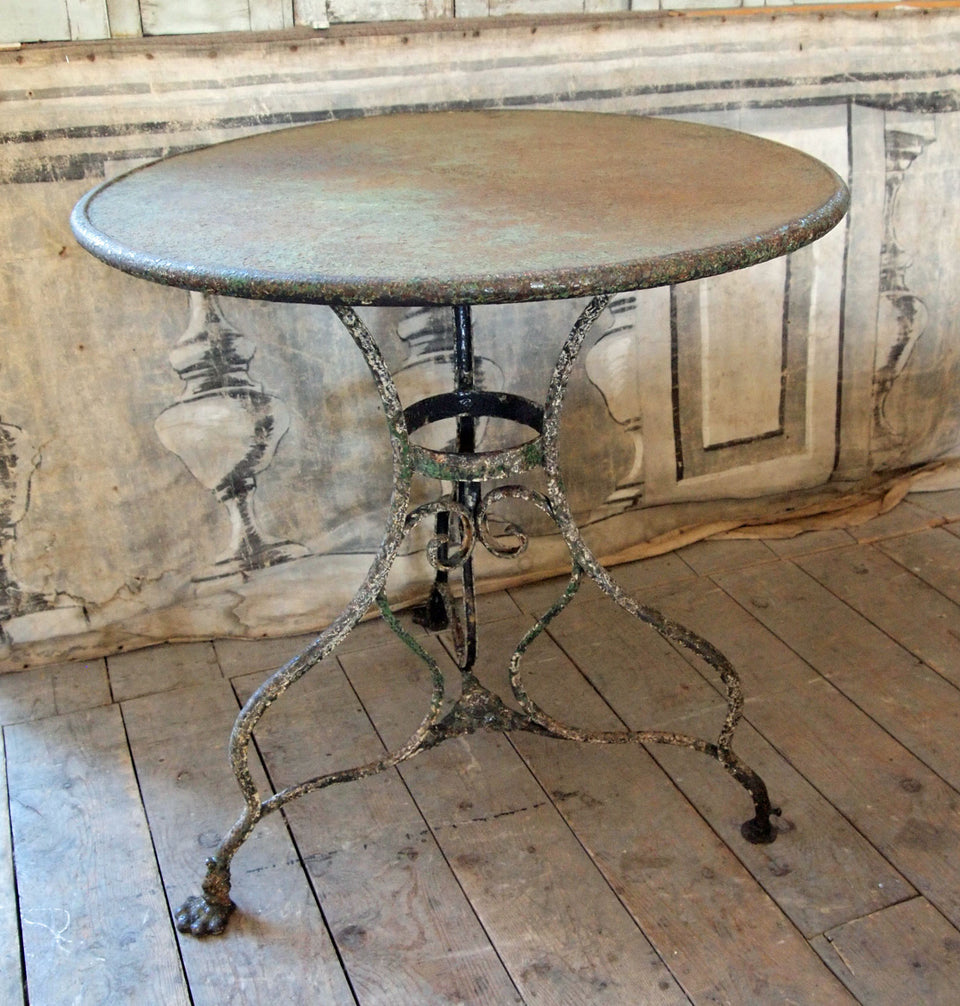 Arras Table