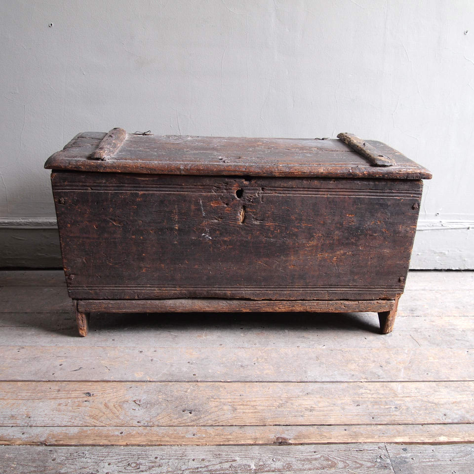 17thC Chest