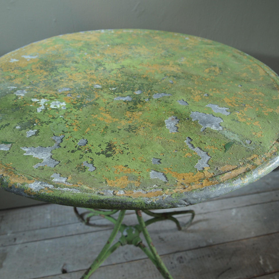 Green Garden Table