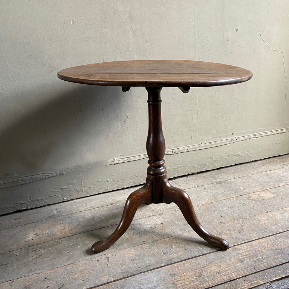 Tilt Top Table
